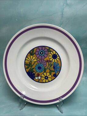 Kingston by Nikko Floral Accent Dinner Plate in White and Purple